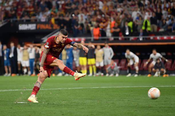 1685572519637028046.jpg 开云平台-【欧联杯】曼奇尼乌龙+失点,塞维点球击败罗马夺冠!