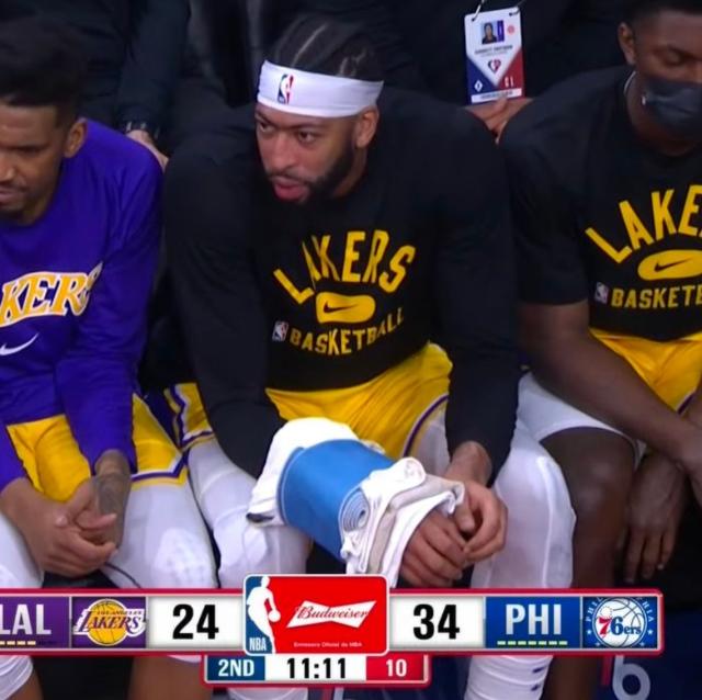 体育平台-对弈大帝攻防不落下风 浓眉虽有小伤但已渐入佳境